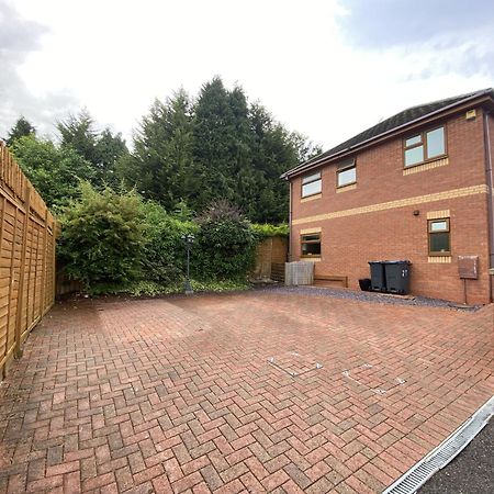 Cosy 3 Bedroom 2 Bathroom House With Parking Sheldon  Exteriér fotografie