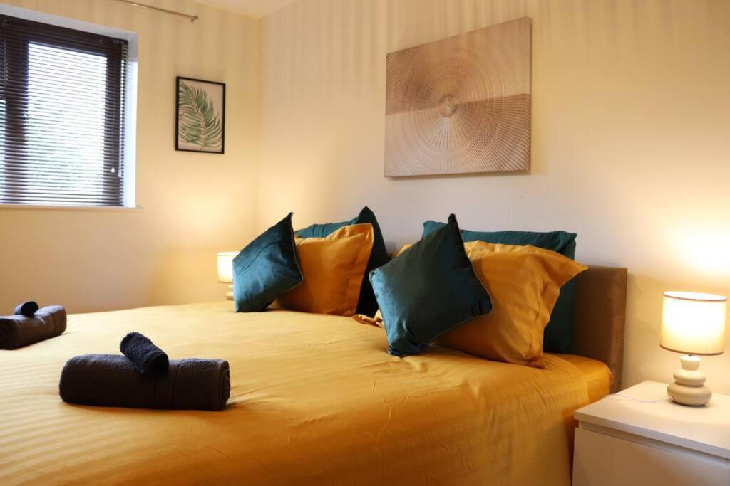 Cosy 3 Bedroom 2 Bathroom House With Parking Sheldon  Exteriér fotografie